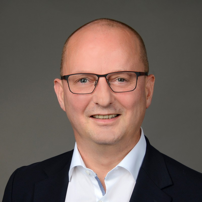 Adam 2 AS 800x800